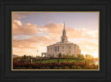 Load image into Gallery viewer, Golden Payson Panorama
