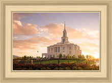 Load image into Gallery viewer, Golden Payson Panorama
