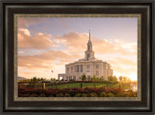 Load image into Gallery viewer, Golden Payson Panorama
