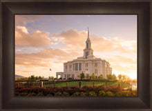 Load image into Gallery viewer, Golden Payson Panorama
