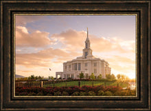 Load image into Gallery viewer, Golden Payson Panorama
