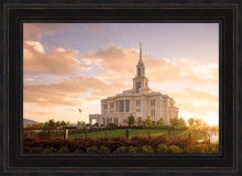 Load image into Gallery viewer, Golden Payson Panorama
