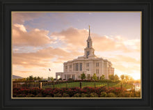 Load image into Gallery viewer, Golden Payson Panorama
