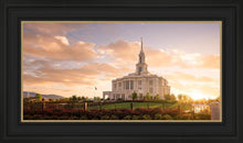 Load image into Gallery viewer, Golden Payson Panorama
