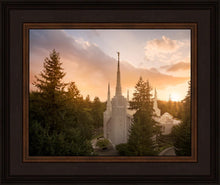 Load image into Gallery viewer, Portland High Glow
