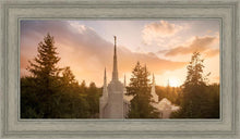 Load image into Gallery viewer, Portland High Glow
