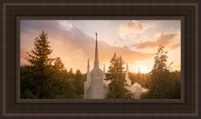 Load image into Gallery viewer, Portland High Glow

