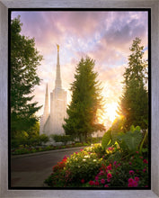 Load image into Gallery viewer, Portland Garden Circle
