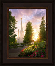 Load image into Gallery viewer, Portland Garden Circle
