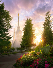 Load image into Gallery viewer, Portland Garden Circle
