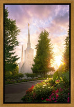 Load image into Gallery viewer, Portland Garden Circle
