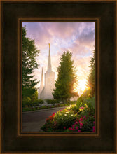 Load image into Gallery viewer, Portland Garden Circle
