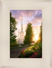 Load image into Gallery viewer, Portland Garden Circle
