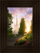Load image into Gallery viewer, Portland Garden Circle
