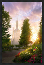 Load image into Gallery viewer, Portland Garden Circle
