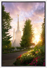 Load image into Gallery viewer, Portland Garden Circle
