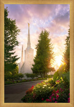 Load image into Gallery viewer, Portland Garden Circle
