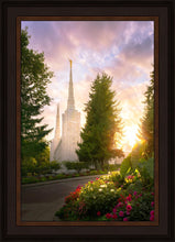 Load image into Gallery viewer, Portland Garden Circle
