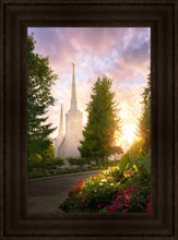 Load image into Gallery viewer, Portland Garden Circle
