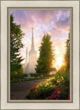 Load image into Gallery viewer, Portland Garden Circle
