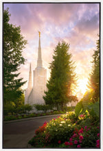 Load image into Gallery viewer, Portland Garden Circle
