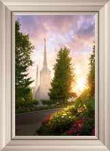 Load image into Gallery viewer, Portland Garden Circle

