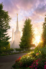 Load image into Gallery viewer, Portland Garden Circle
