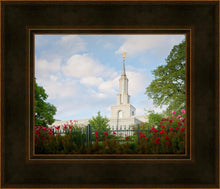 Load image into Gallery viewer, Sacramento Flowers
