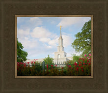 Load image into Gallery viewer, Sacramento Flowers
