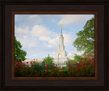 Load image into Gallery viewer, Sacramento Flowers
