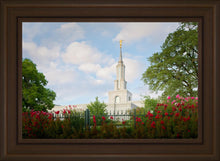 Load image into Gallery viewer, Sacramento Flowers
