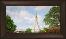 Load image into Gallery viewer, Sacramento Flowers
