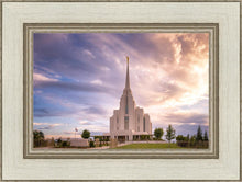 Load image into Gallery viewer, Rexburg Cloudy
