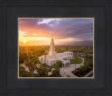 Load image into Gallery viewer, Redlands Highlands
