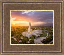 Load image into Gallery viewer, Redlands Highlands
