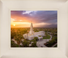 Load image into Gallery viewer, Redlands Highlands

