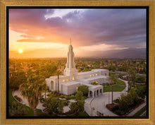 Load image into Gallery viewer, Redlands Highlands
