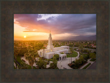 Load image into Gallery viewer, Redlands Highlands
