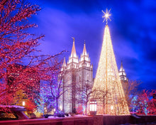 Load image into Gallery viewer, Temple Square Christmas Tree
