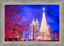 Load image into Gallery viewer, Temple Square Christmas Tree
