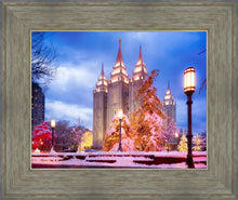 Load image into Gallery viewer, Salt Lake Christmas Temple
