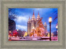 Load image into Gallery viewer, Salt Lake Christmas Temple
