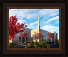 Load image into Gallery viewer, Snowflake Vivid Autumn
