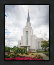 Load image into Gallery viewer, Vancouver Cloudy Day
