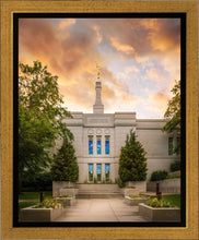 Load image into Gallery viewer, Winter Quarters Summer Window
