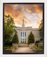Load image into Gallery viewer, Winter Quarters Summer Window

