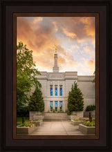 Load image into Gallery viewer, Winter Quarters Summer Window
