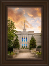 Load image into Gallery viewer, Winter Quarters Summer Window
