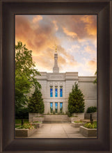 Load image into Gallery viewer, Winter Quarters Summer Window
