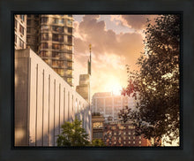 Load image into Gallery viewer, Manhattan Solace
